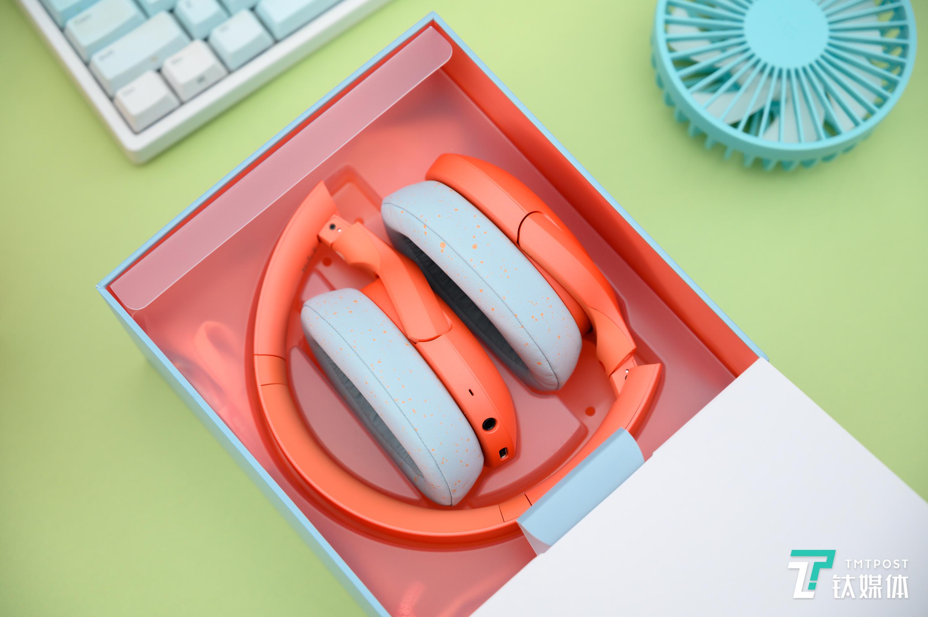 此次拿到的橙色版本