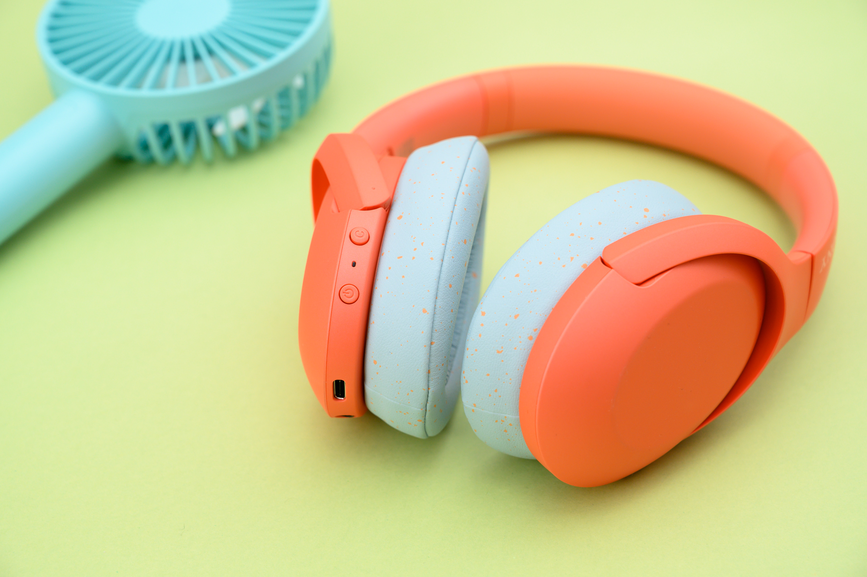 时尚配色与降噪黑科技结合，索尼WH-H910N耳机评测 | 钛极客