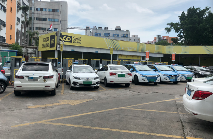 网约车“学徒”夹缝求生