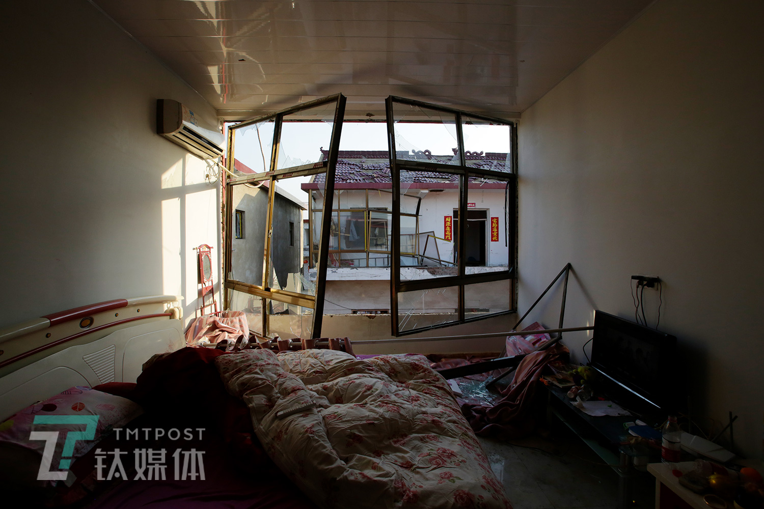 3月23日，距离陈家港镇化工园区最近的王商村（1公里），一户村民的卧室。