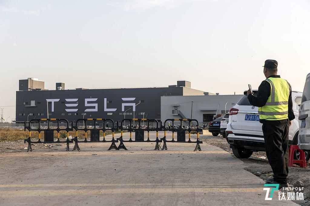 特斯拉工厂