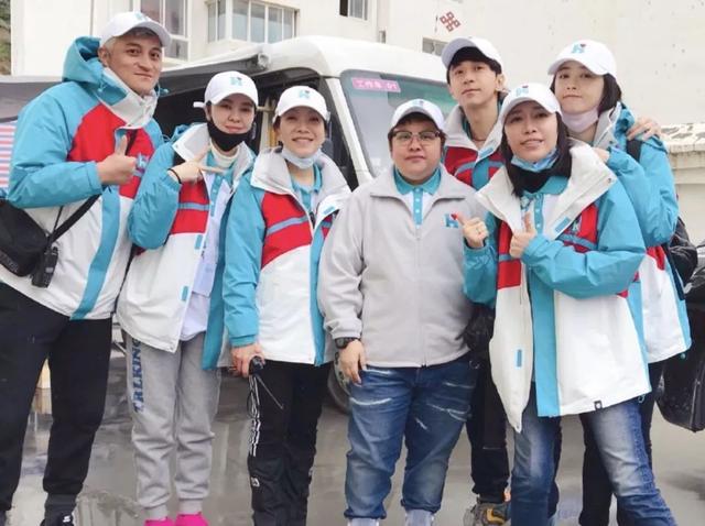 韩红、成龙、黄晓明…从质疑到称赞，明星基金会都经历了什么？