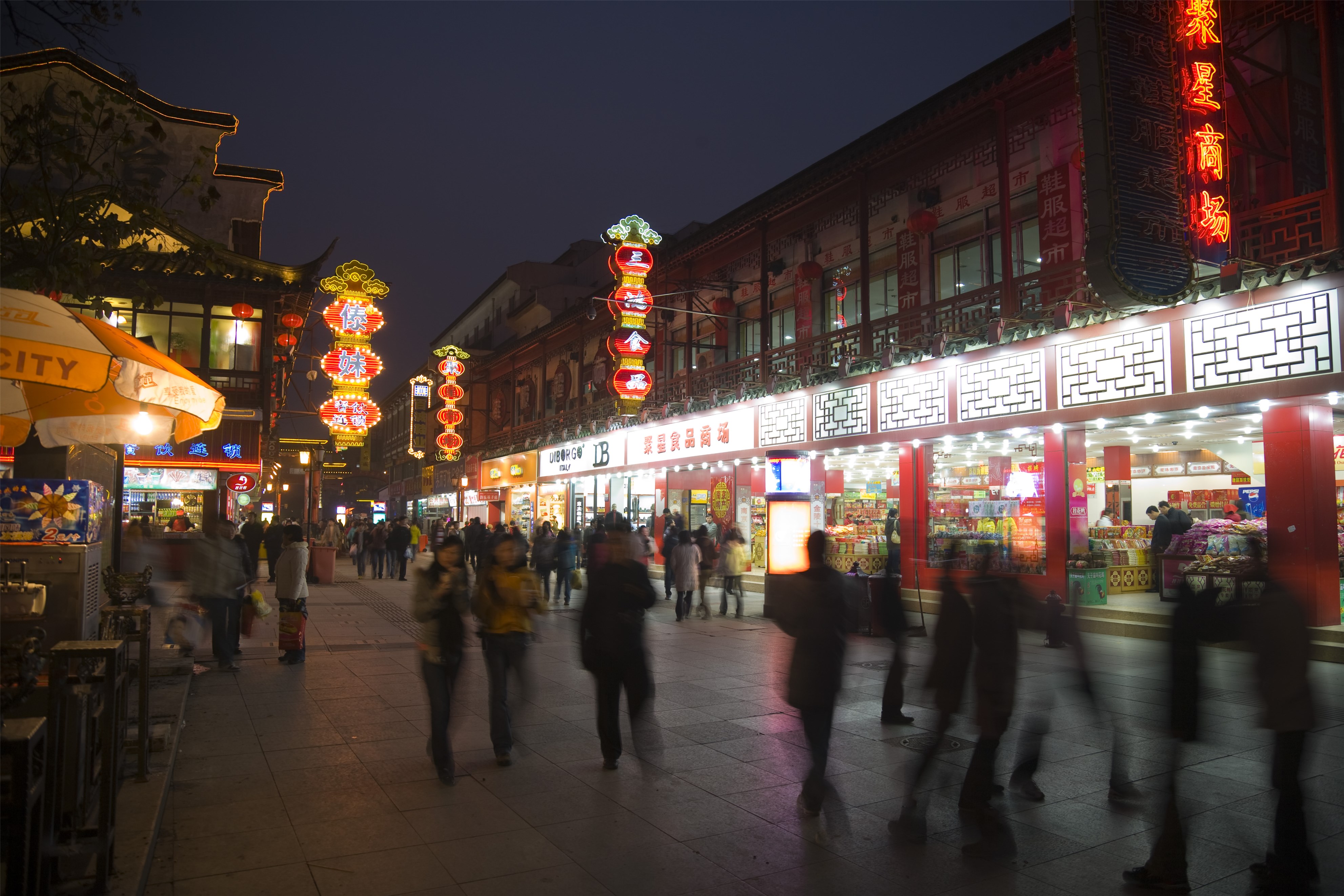 打造国际消费中心城市，南京究竟有多少底气？