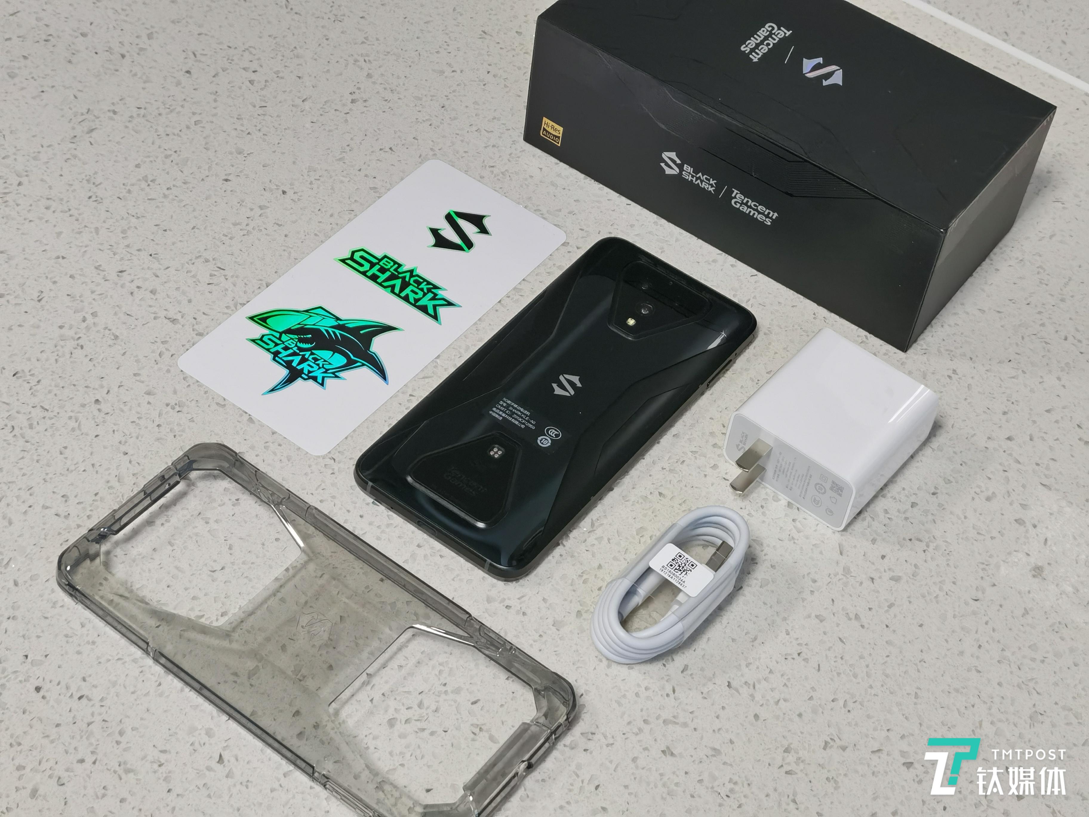 语音呼喊“打药”，腾讯黑鲨游戏手机3首发评测 | 钛极客