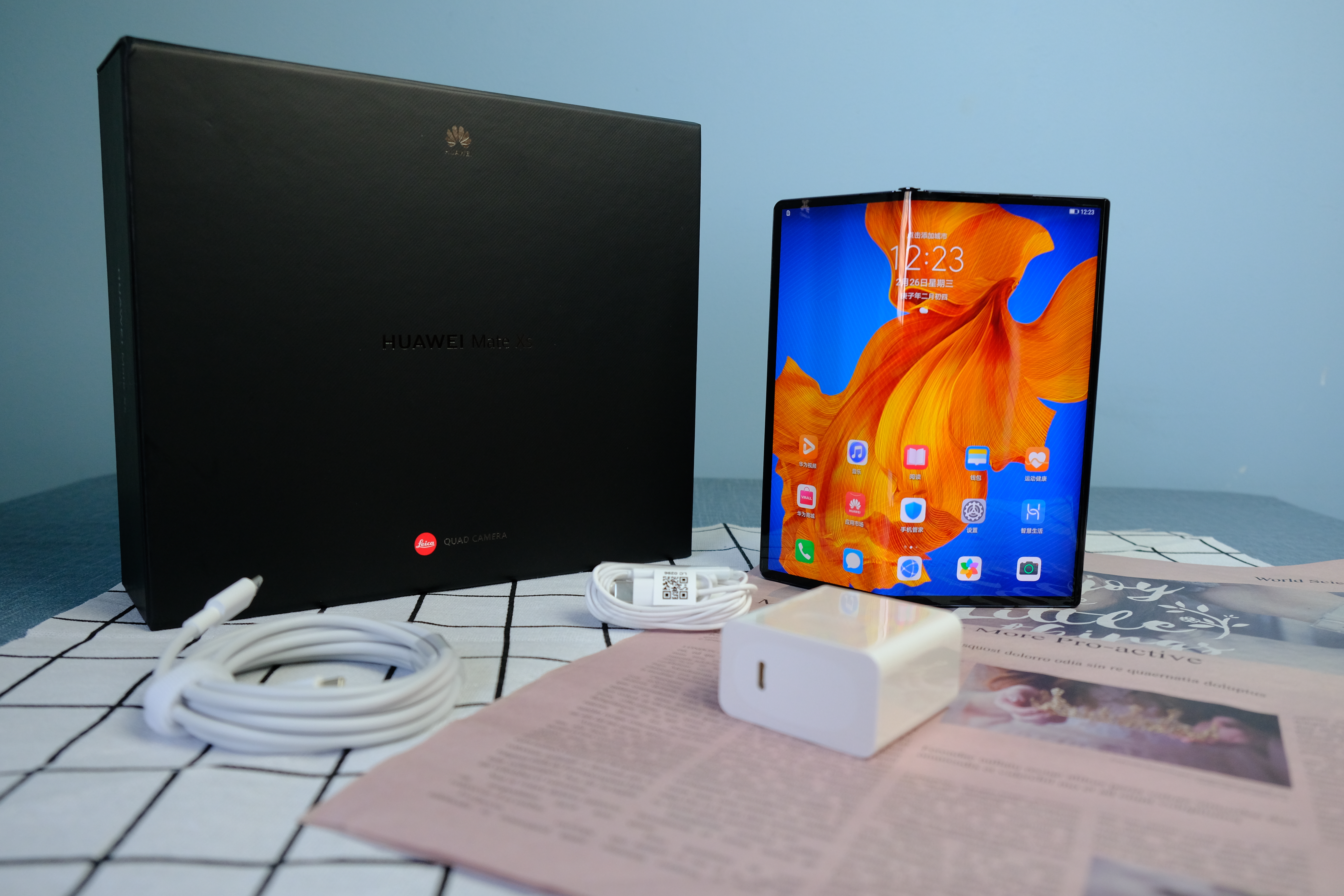 华为折叠屏Mate Xs上手体验：硬件小升级，内在大升级