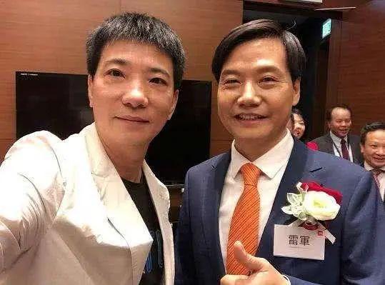 出席实验室成立的蔡文胜与雷军