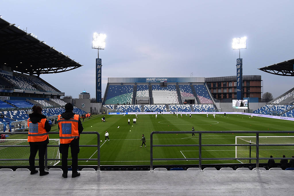 世界体育停摆前夜，靠「空场」断臂求生成最优解