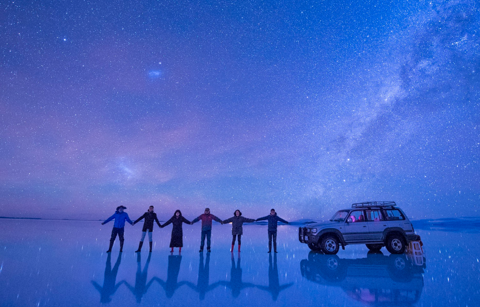 “黑天鹅”飞过，汽车与科技如何深度融合？