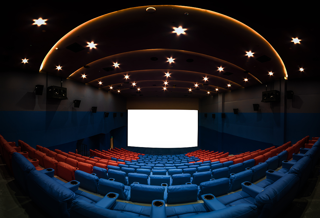 10亿资金抄底，上影打响院线整合第一枪