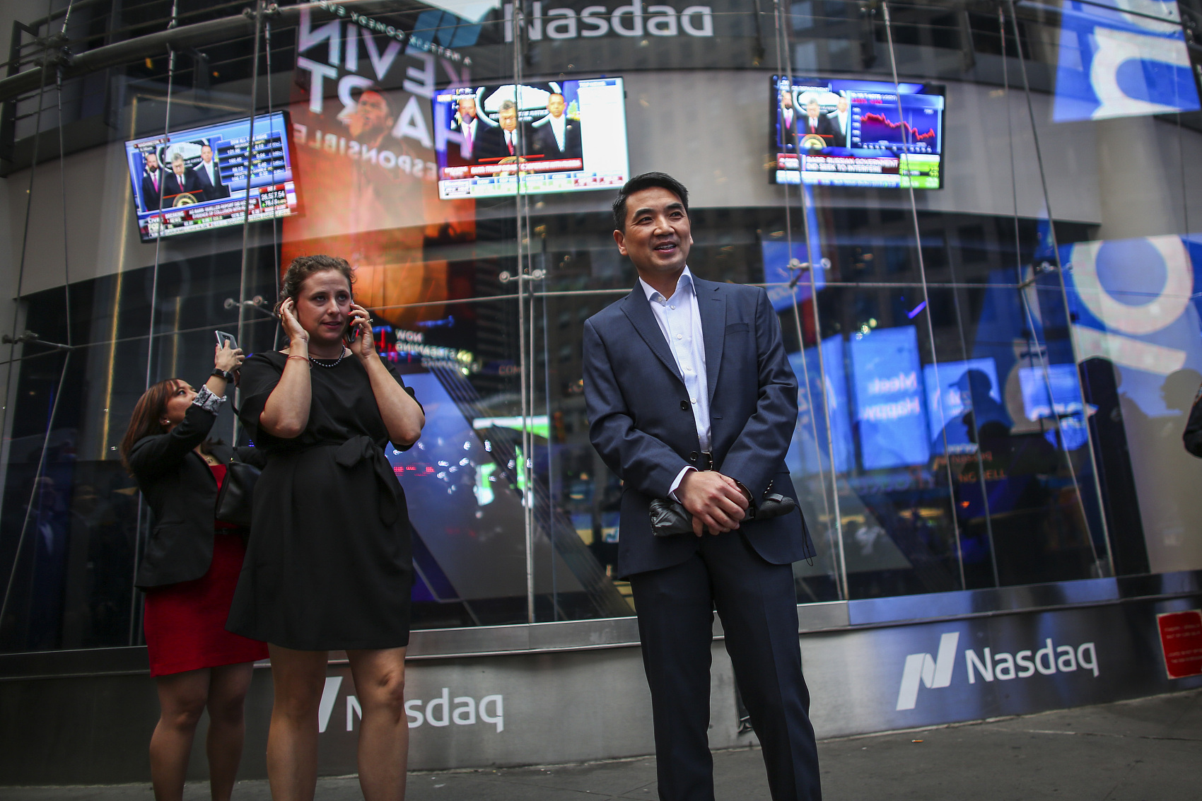 “疫情超级股”按下股价暂停键，Zoom因安全隐患结束高光时刻？