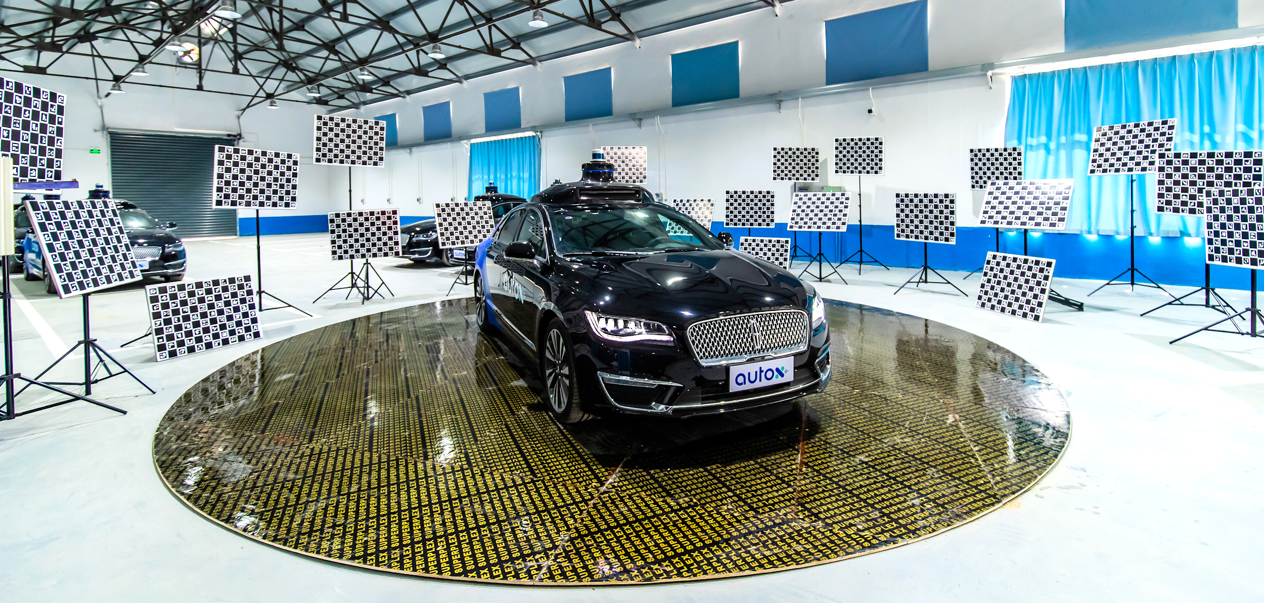 抢占无人驾驶数据高峰，AutoX建成首个自动驾驶中心