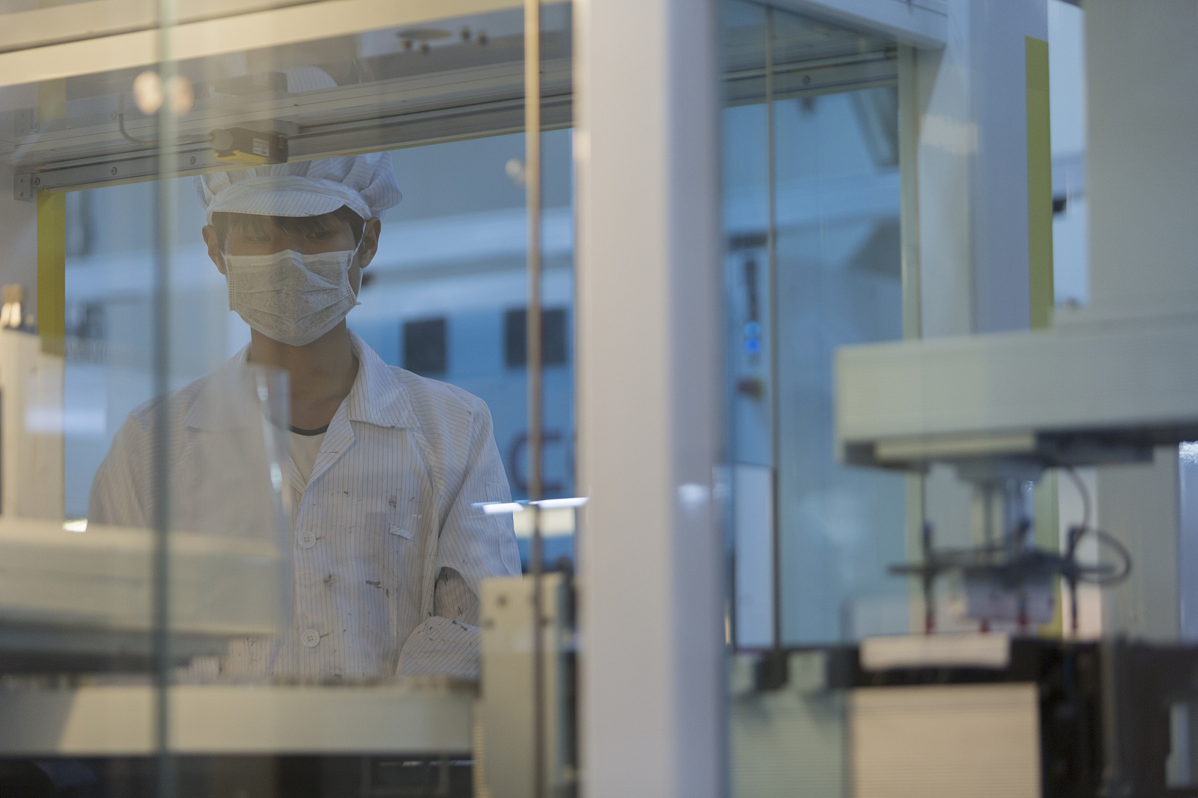 口罩镇的命运岔路口：离堕落只剩一步之遥