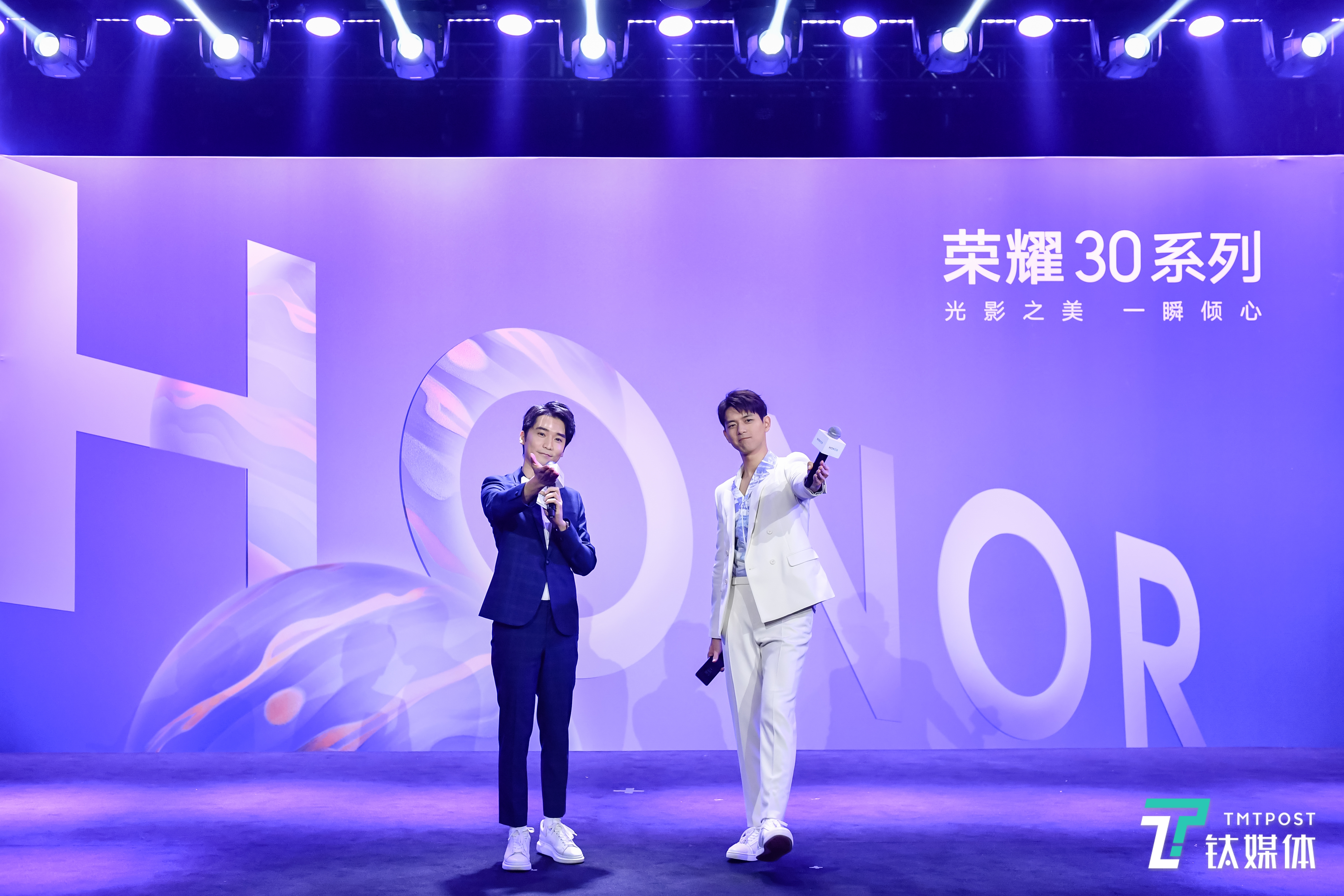 荣耀潮时尚大使李现