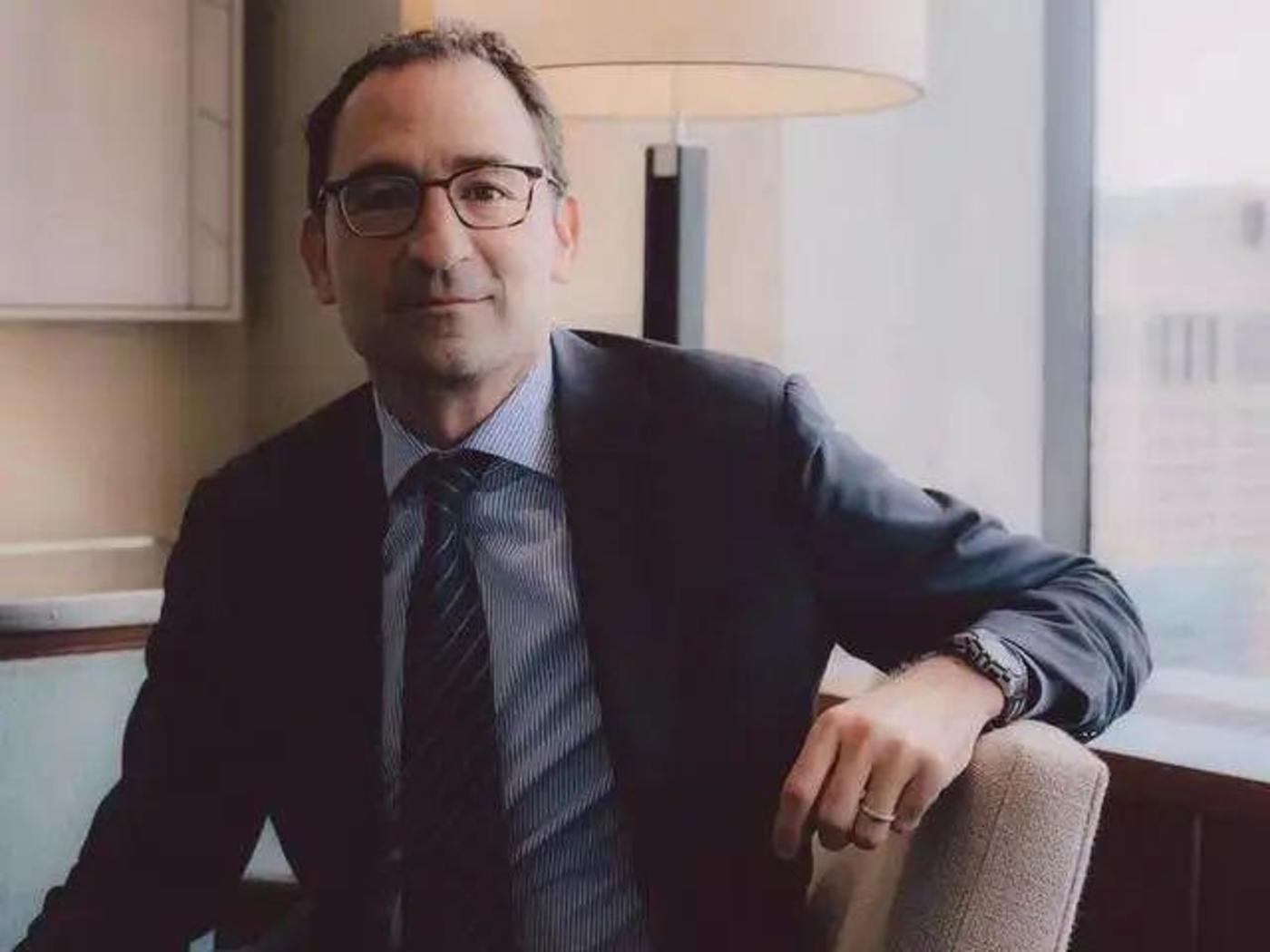 图：乔恩&middot;格雷(Jon Gray)