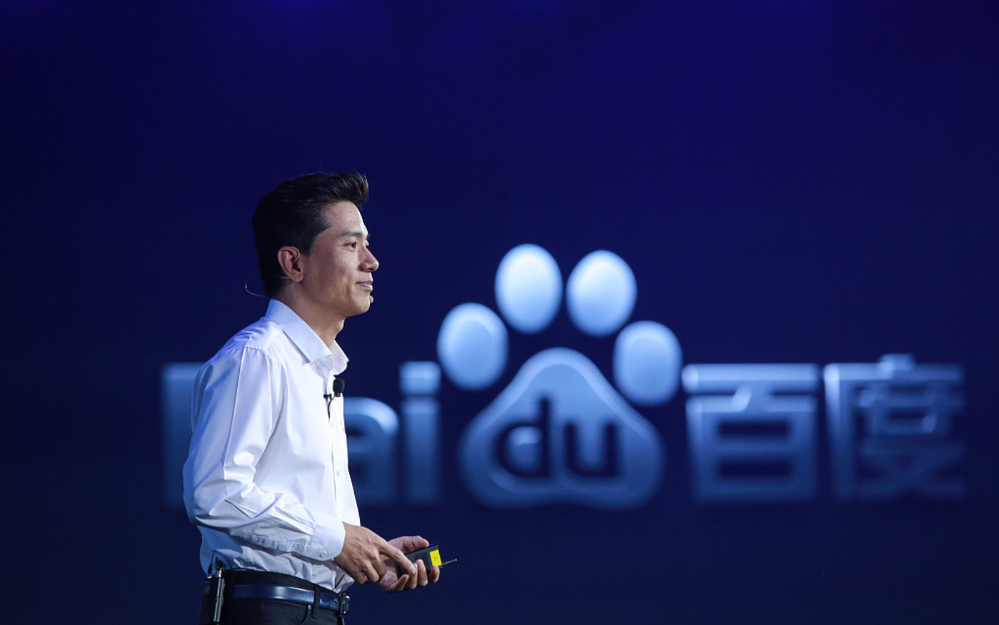 App整改前夜，百度宣布提拔3位副总裁和51位总监