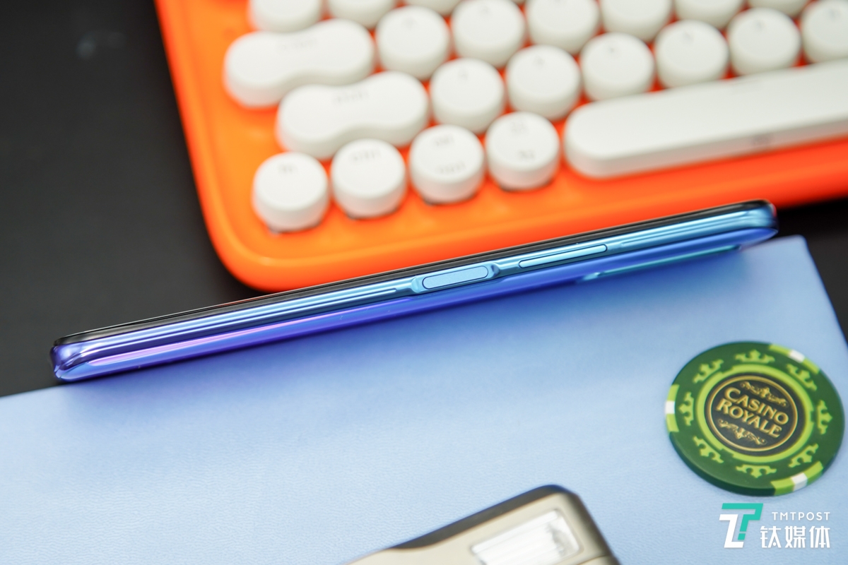 2.4mm侧边指纹解锁