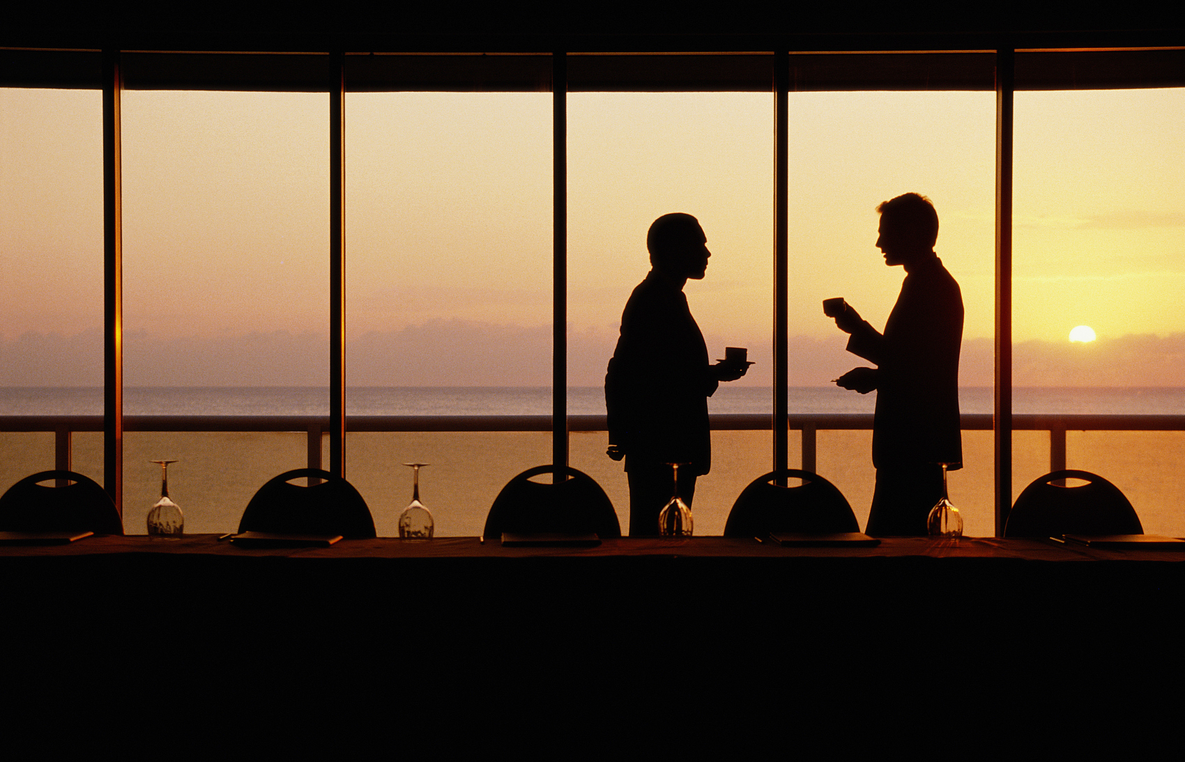 记录拼多多结盟国美始末：十天时间，双方完成交割，战投资金到账