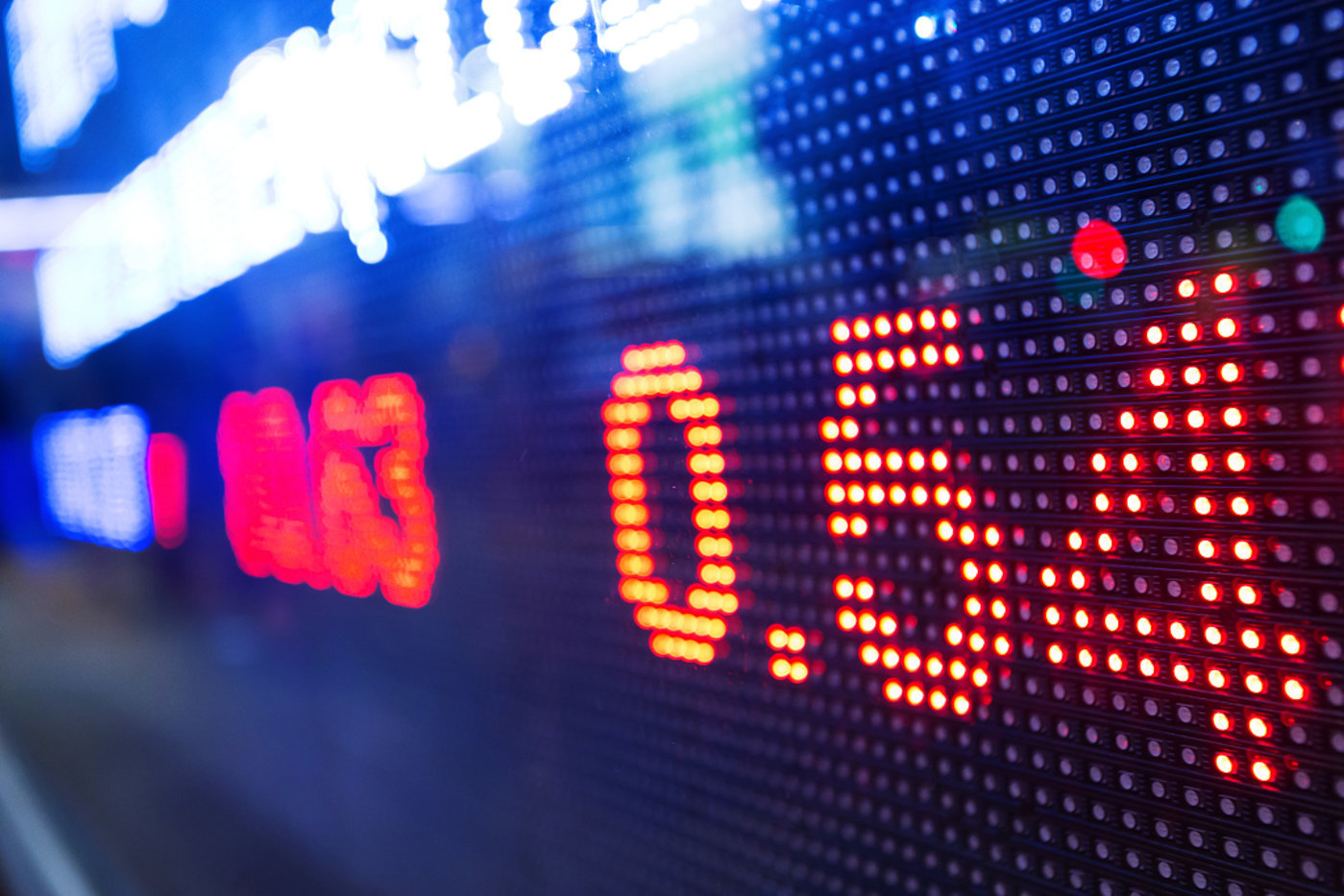 美股中概股 “叩响”家门