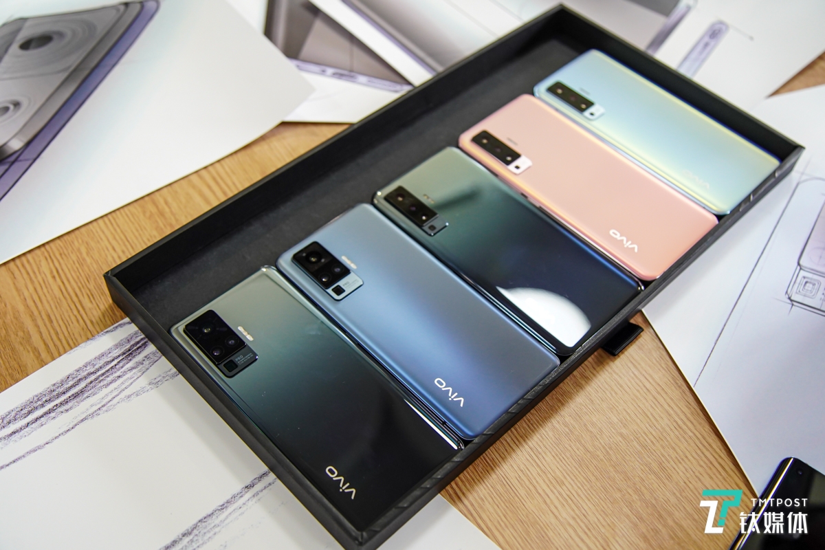 vivo X50多种配色