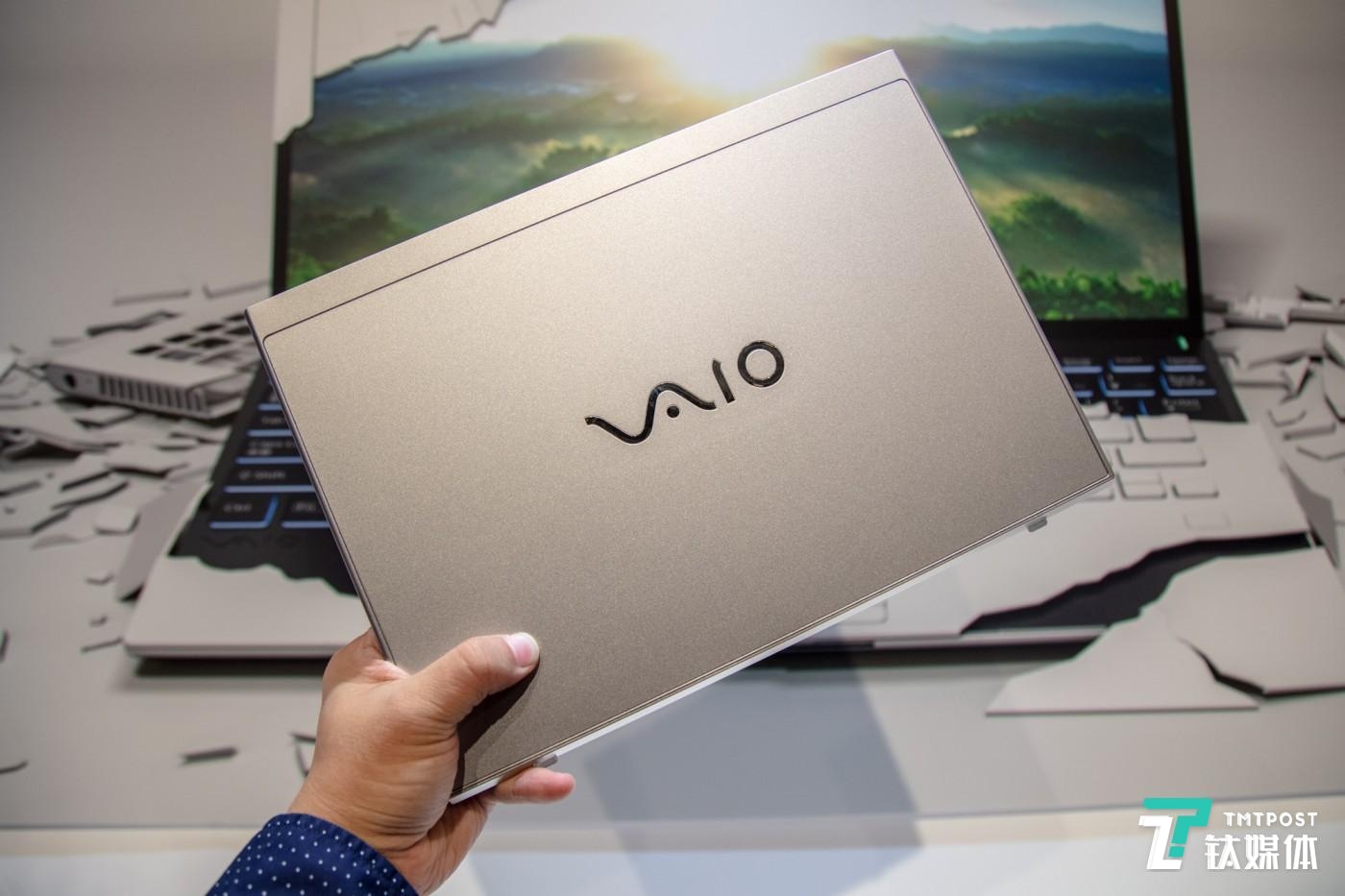 VAIO SX12商务笔记本