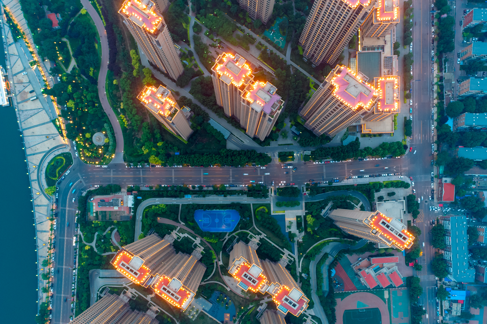 “全民经纪人”用低佣金开道，买方卖方一起动了中介蛋糕？