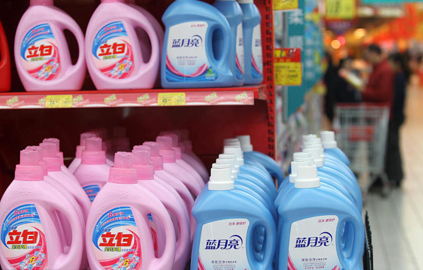 蓝月亮上市，先拿50亿做营销，洗衣液一哥的位置还能坐多久？