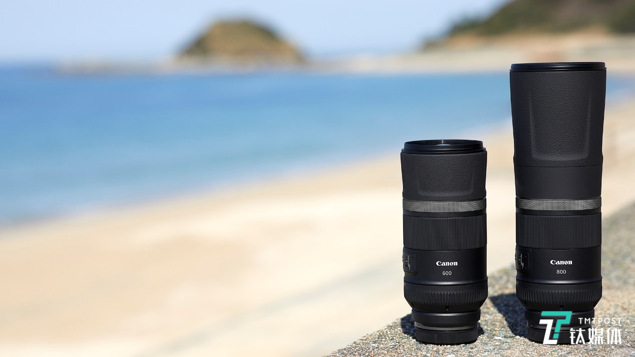 两款小巧的超远摄定焦镜头