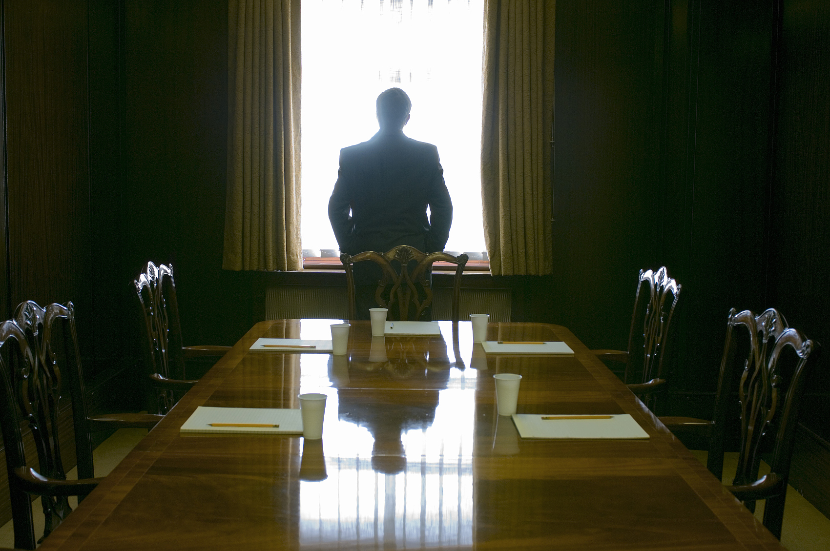 大连圣亚内斗“战火”正酣