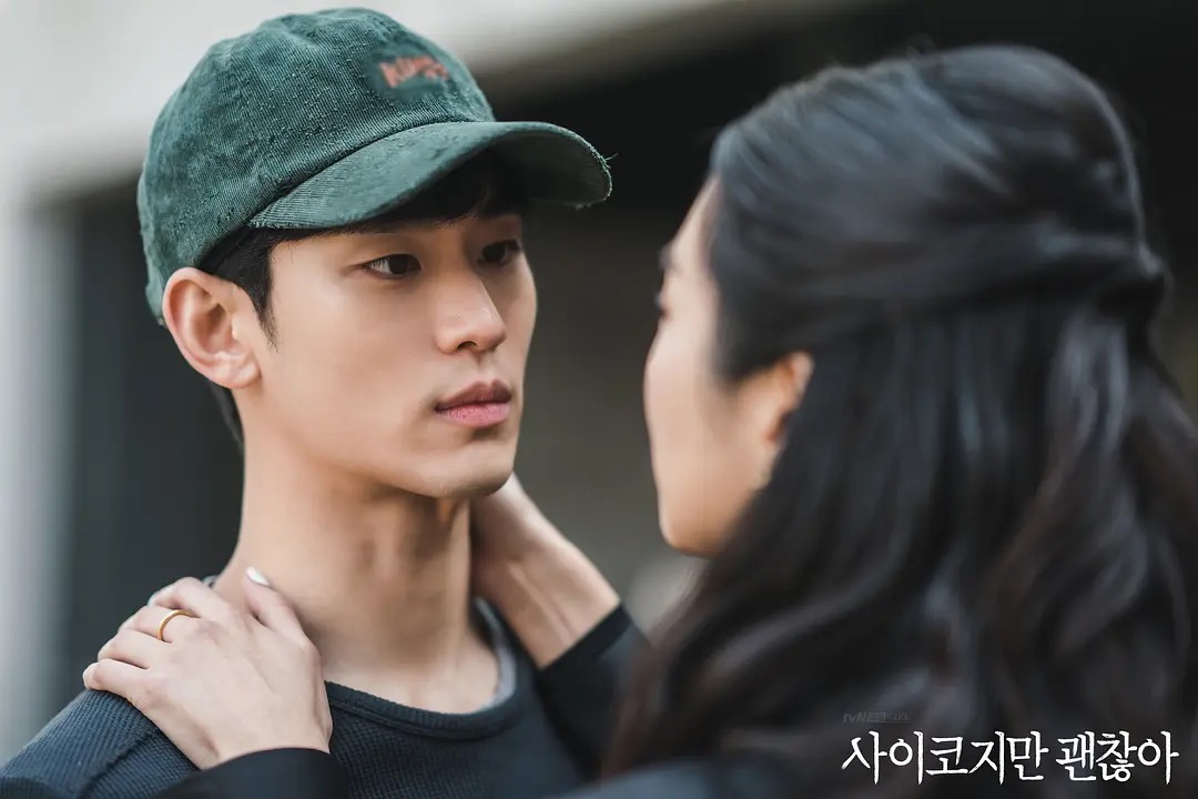 《虽然是精神病但没关系》豆瓣8.7，金秀贤再次复出稳了？