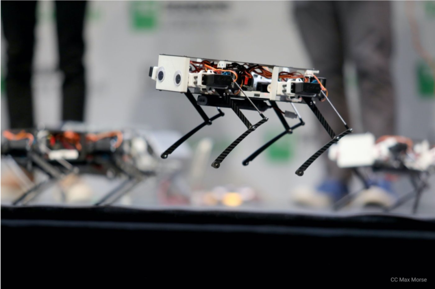 DIY一只机器狗需要多少钱？最低仅900美元，斯坦福大学出品，代码已开源