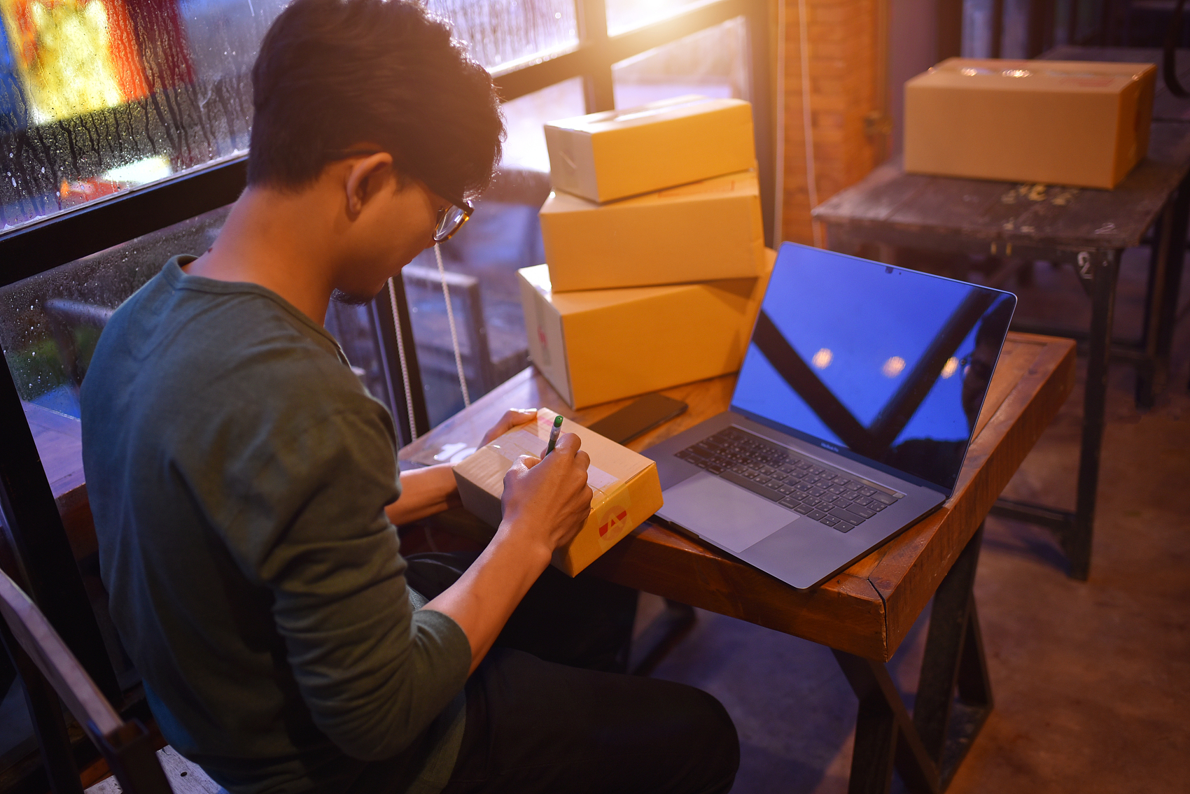 没有囤货的代购，货源地从海外转到莆田