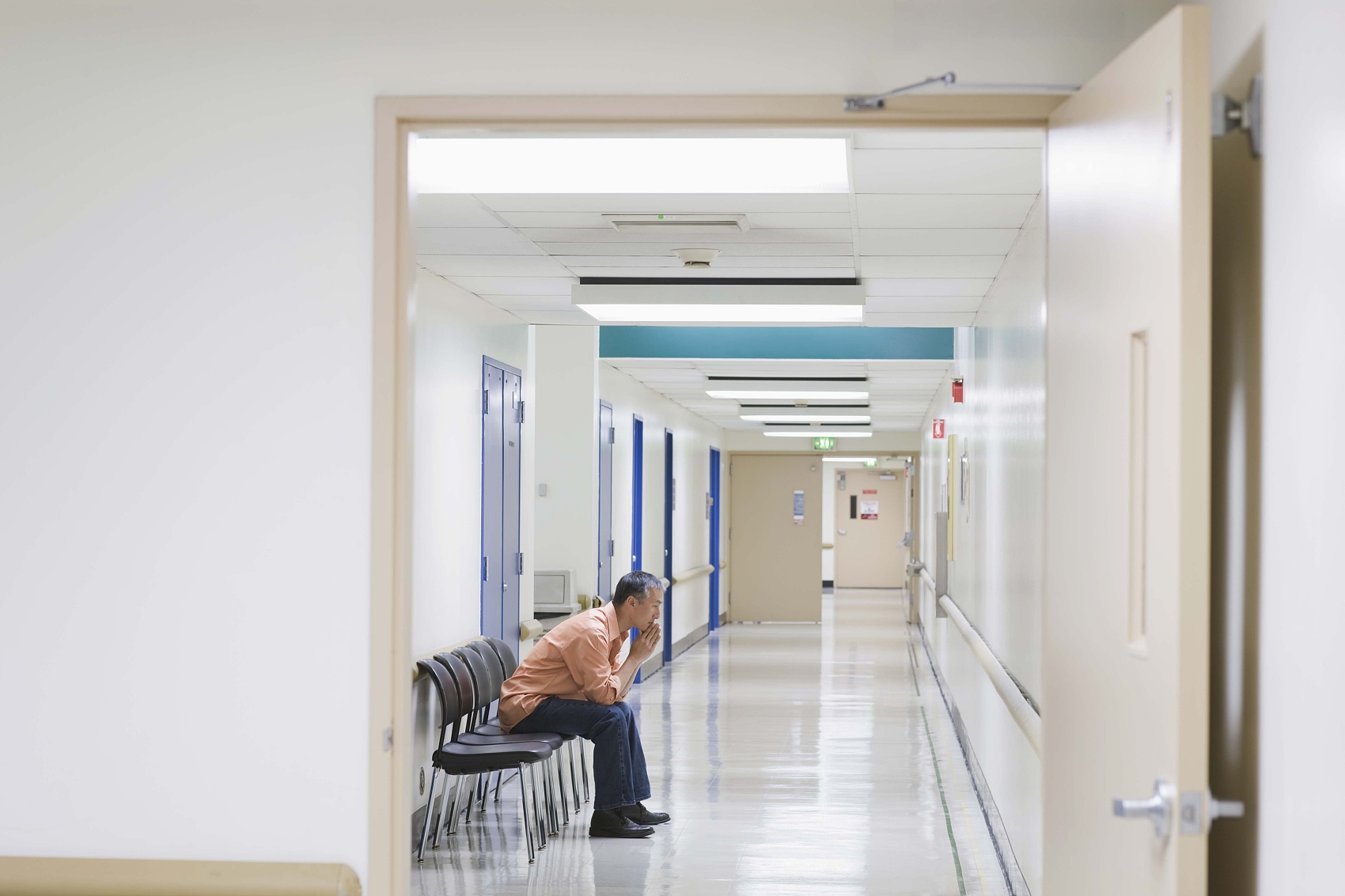 割韭菜买来的百亿帝国，终归是要还回去的