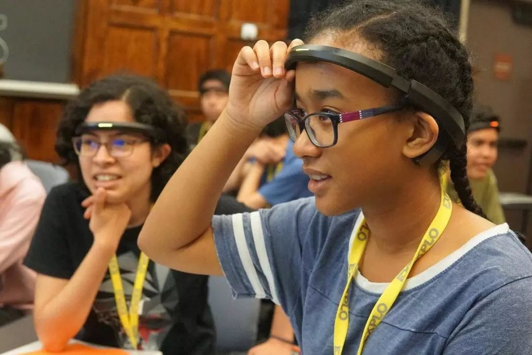 赋思头环focus已在美国课堂上试用