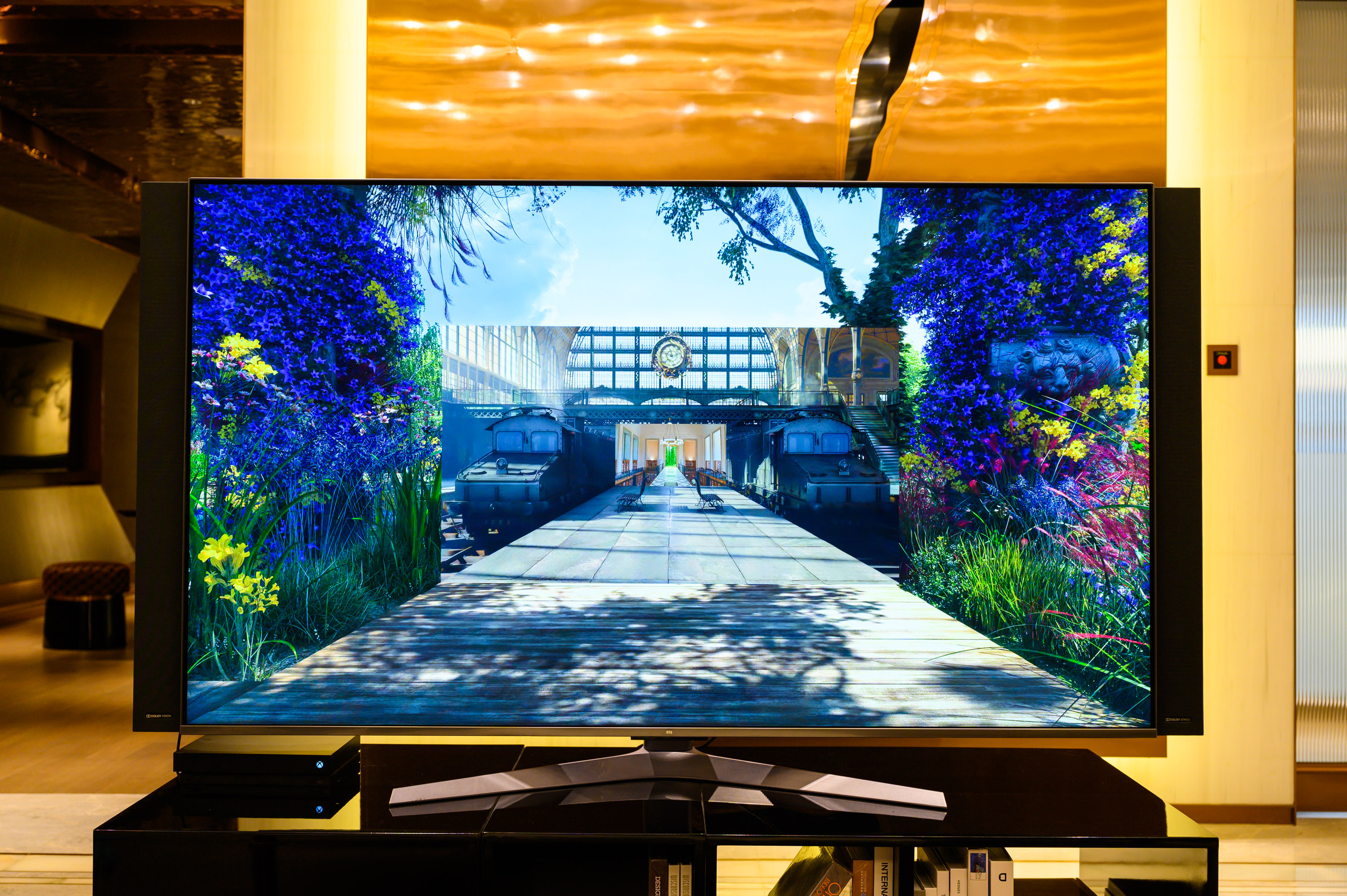 小米电视『大师』82”系列电视首发测评：一台真旗舰、一台高画质 | 钛极客