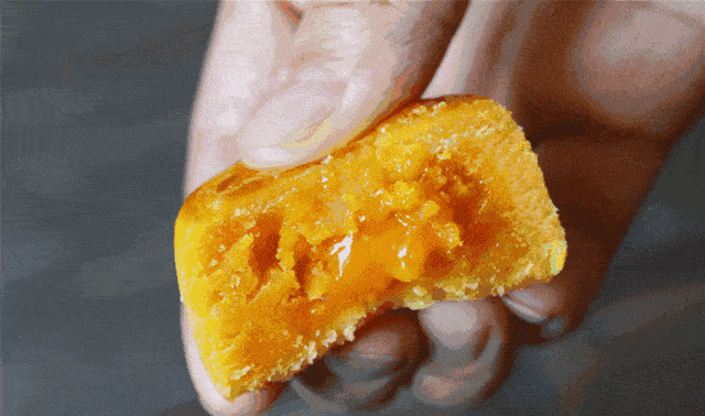 又到中秋季，螺蛳粉新品月饼横空出世，低价劣质月饼充斥电商市场