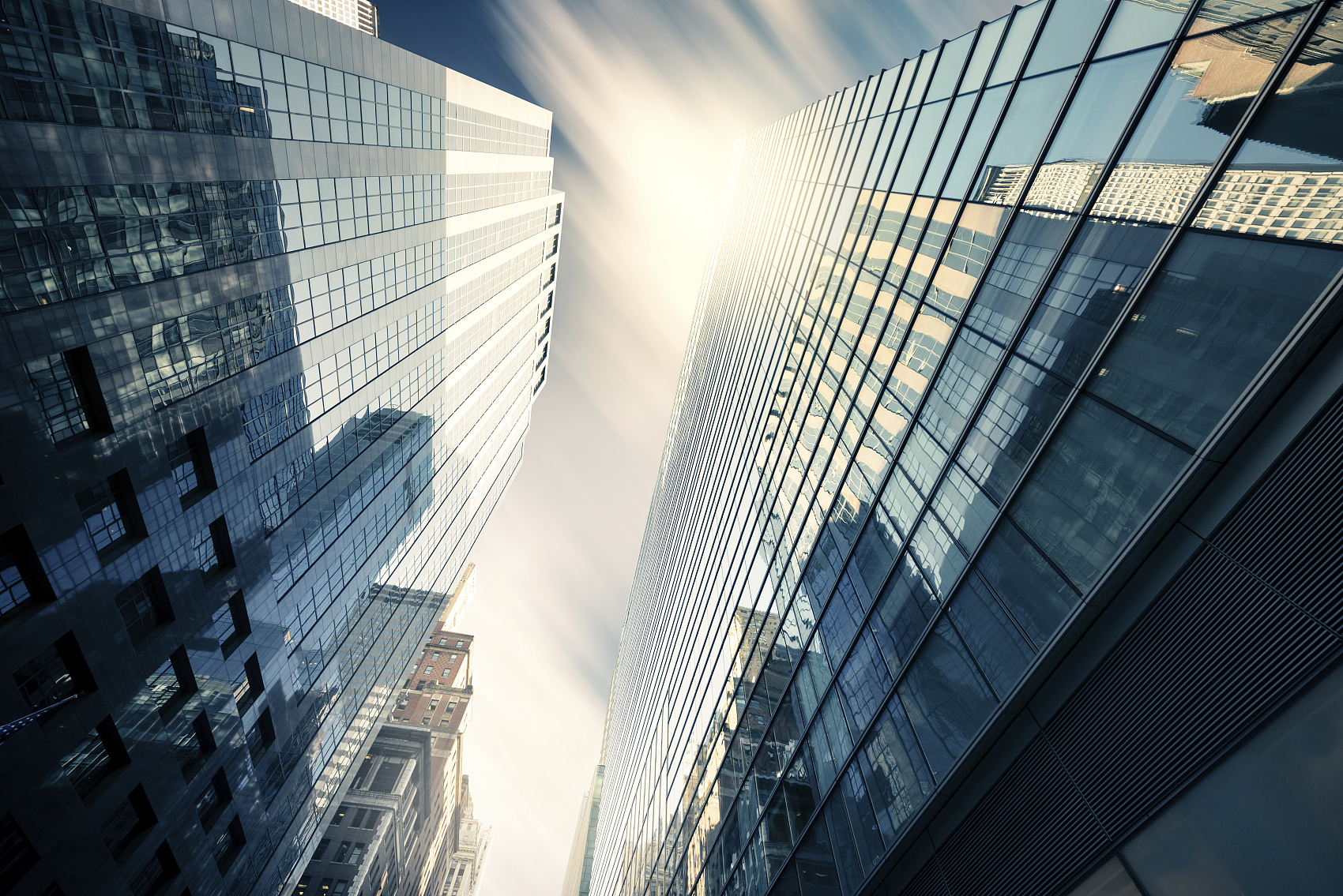 【产业互联网周报】房企分拆物业公司上市潮来临，“智慧社区”加码；旷视公布智慧物流业务定位及战略布局；京东健康与药明康德入股卫宁科技