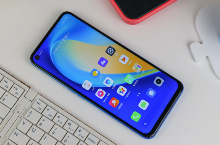 realme真我 Q2体验：120Hz高刷新率加持的5G“千元机”