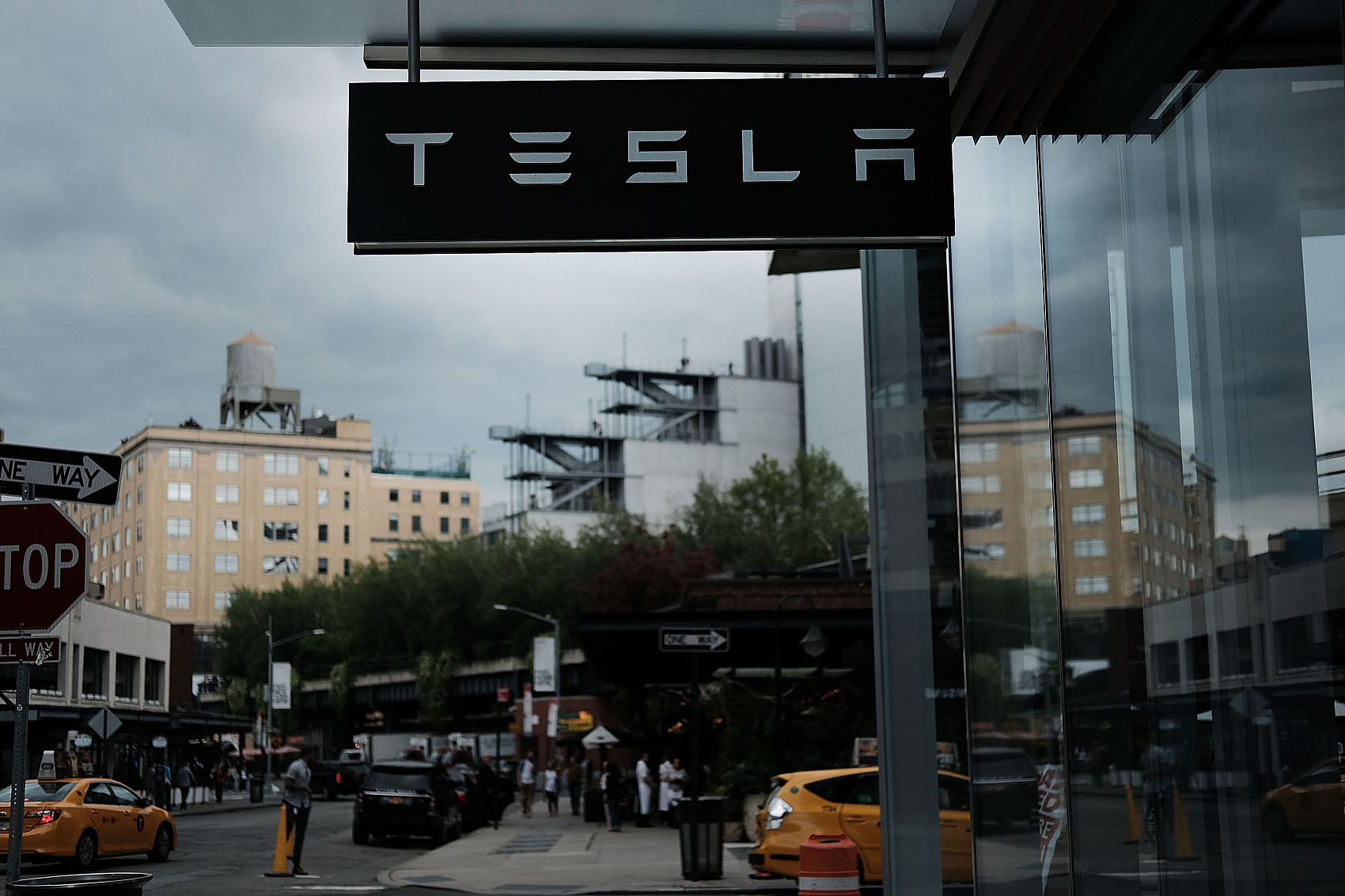 特斯拉为什么要取消信心保障计划？