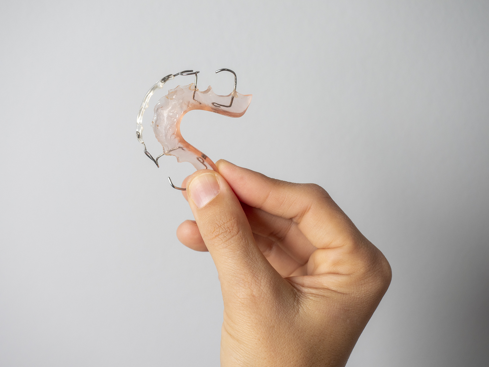 300万人整牙，其中240万可能“整了个寂寞”