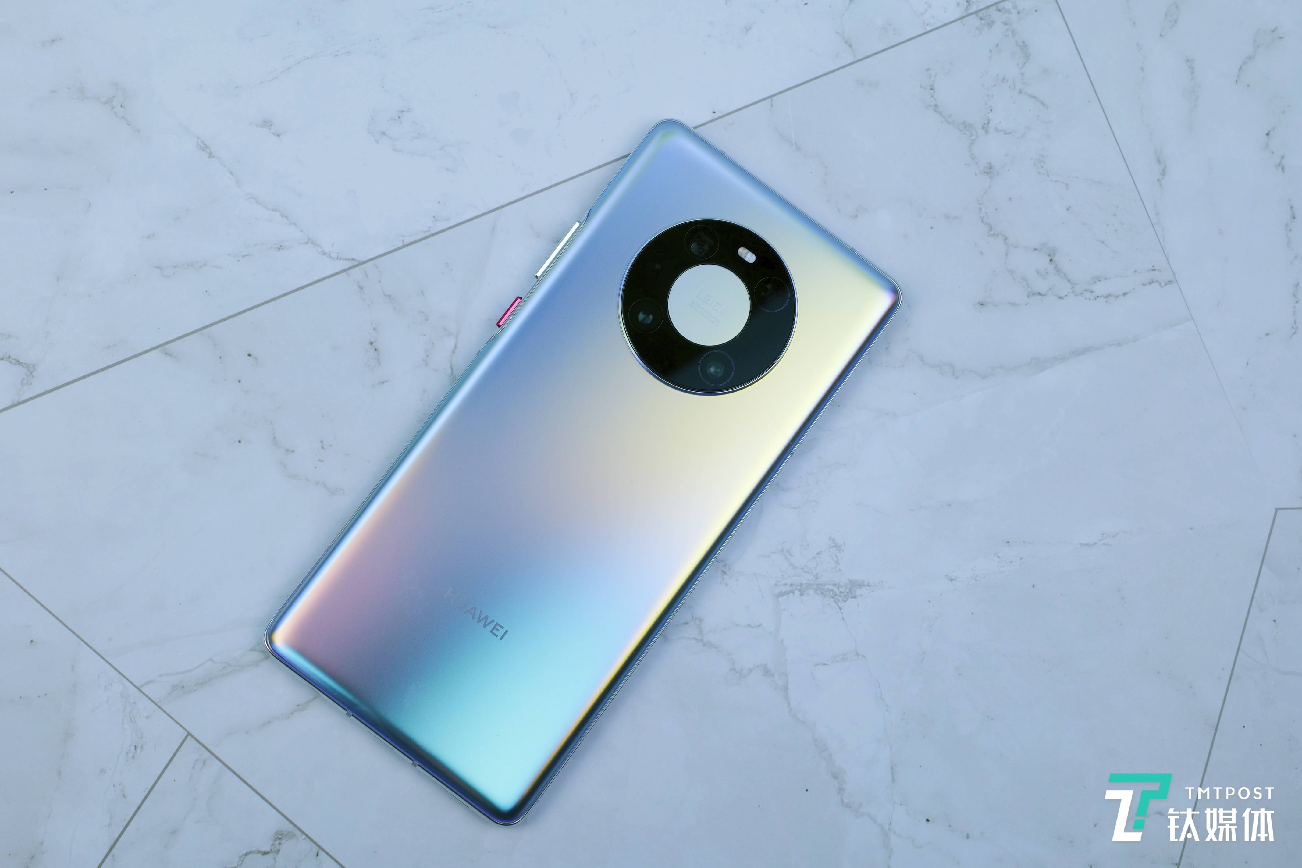 八年十代铸造5G巅峰旗舰机，华为Mate40系列技术解析