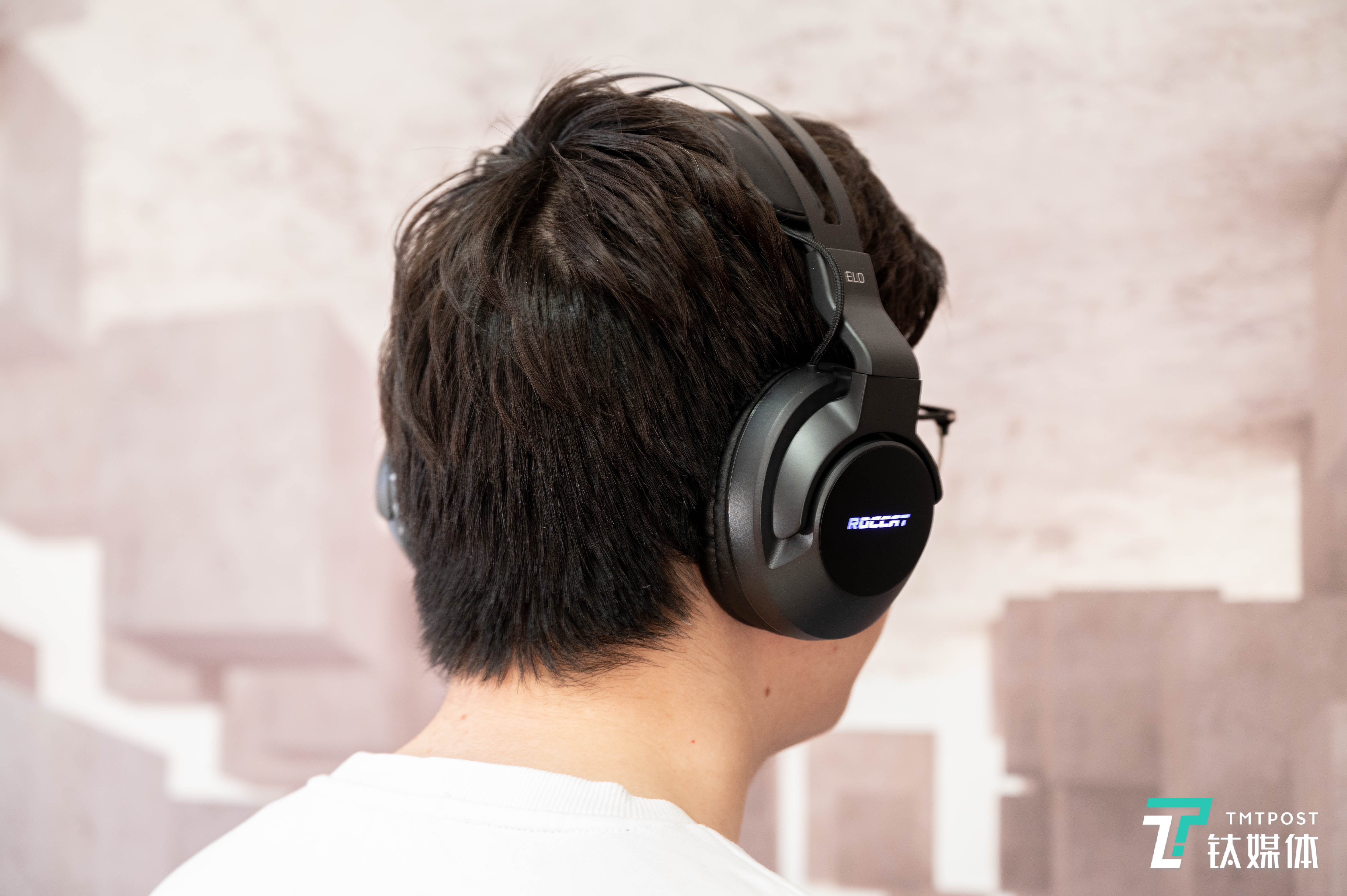 较大的耳罩面积