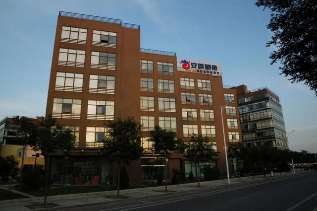 “宅家经济”红利消退，膨胀的酵母老大复归原位？