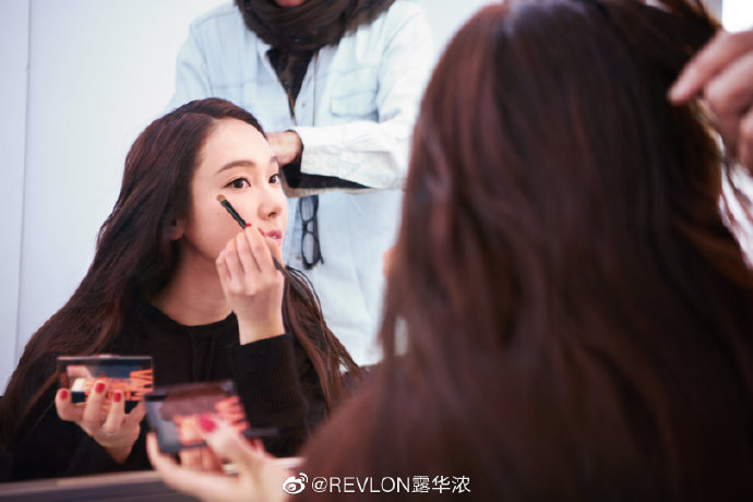 从为申请破产作准备到股价暴涨，露华浓这两天经历了什么？