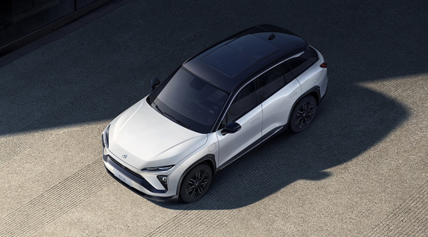 用业绩回击做空机构，蔚来三季度营收、毛利增长超预期