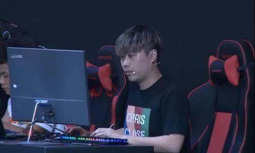 虎牙带货《街霸：对决》， 直播、发行生态又要变了