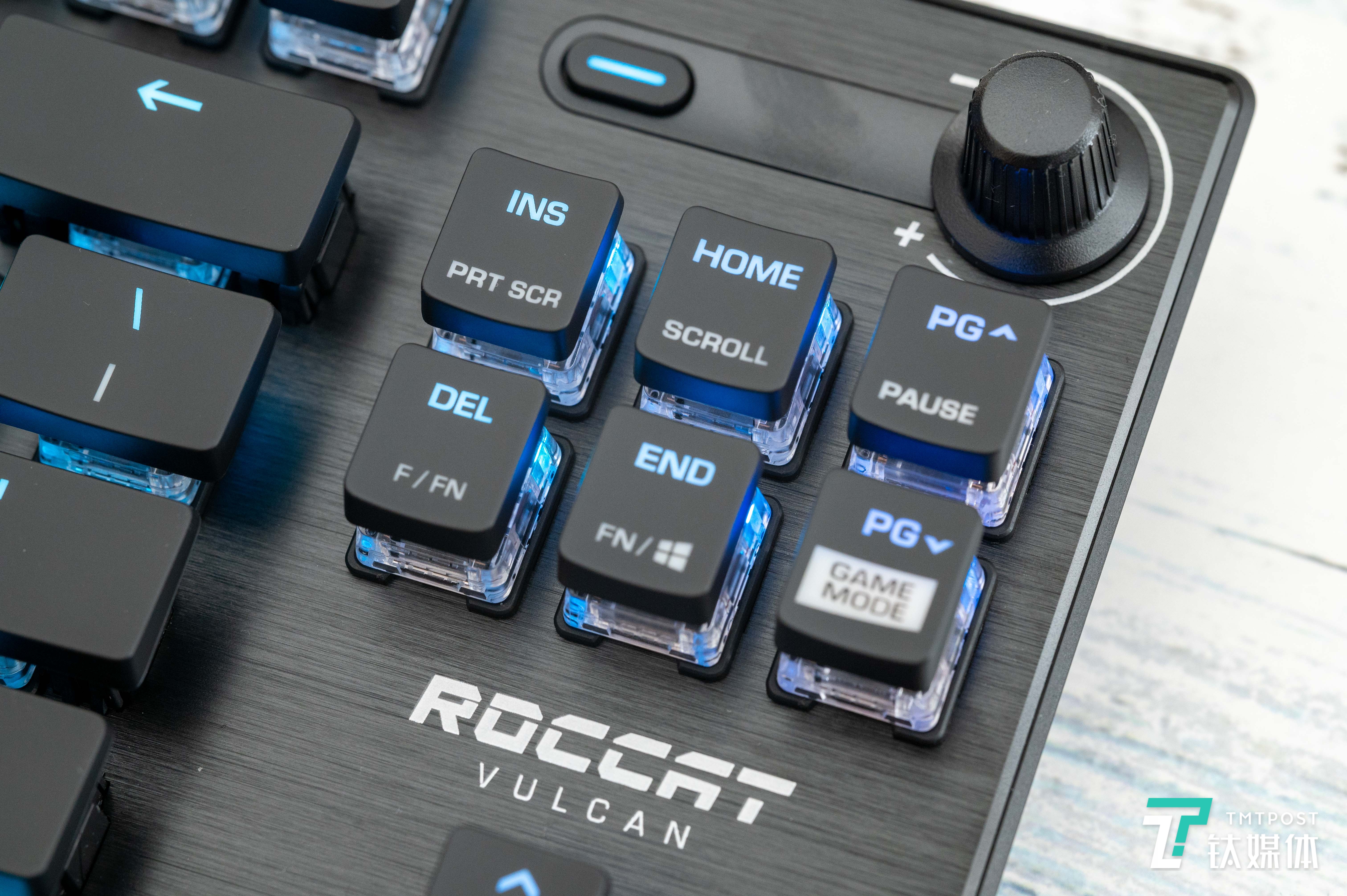 通过组合按键实现更多的功能