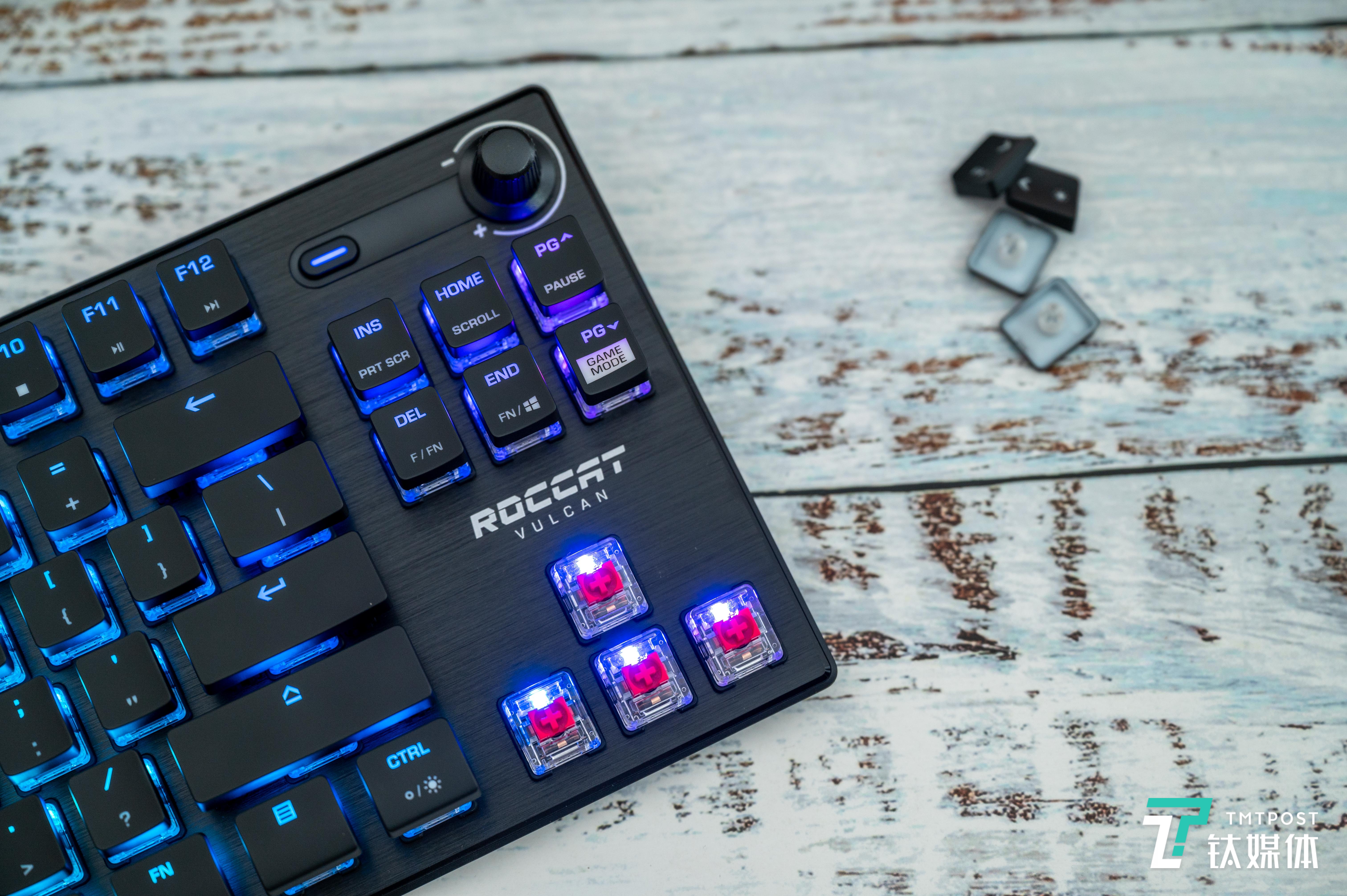 灯光设置位置靠上