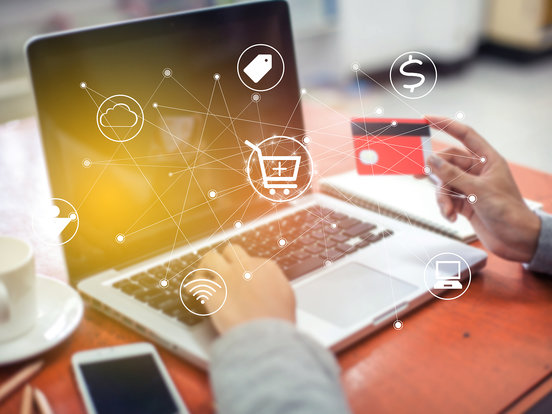 中国互联网这十年：缘起乔布斯，走向反垄断