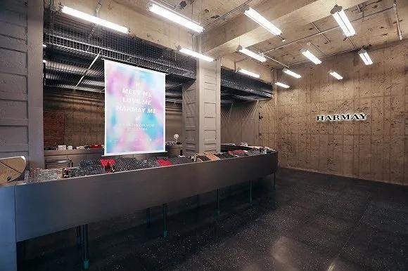 美妆集合店大乱斗，线下美妆店能否诞生下一个完美日记？