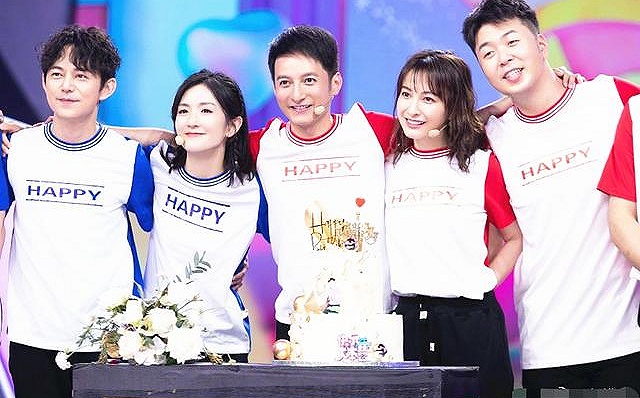 “薅”粉丝和赞助商羊毛，《快乐大本营》收礼背后的受益者是谁？